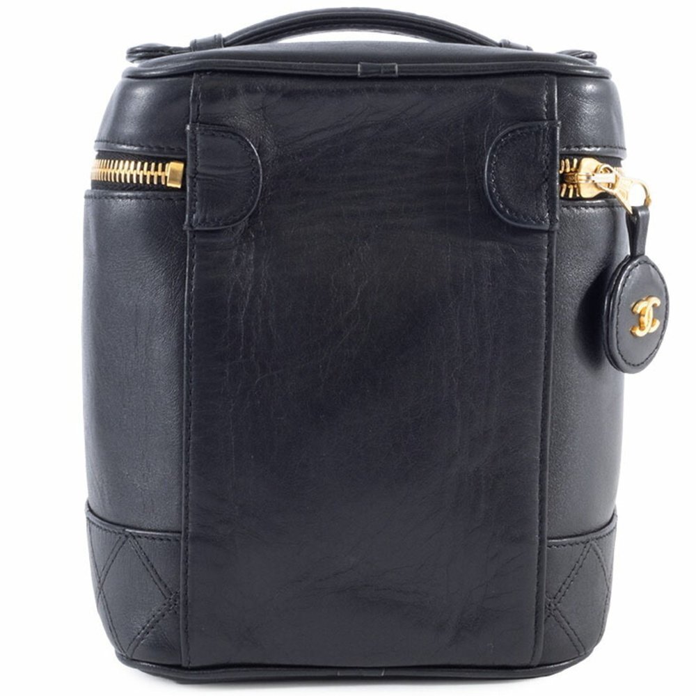 CHANEL Black Lambskin Leather Pouch - Picture 3 of 16